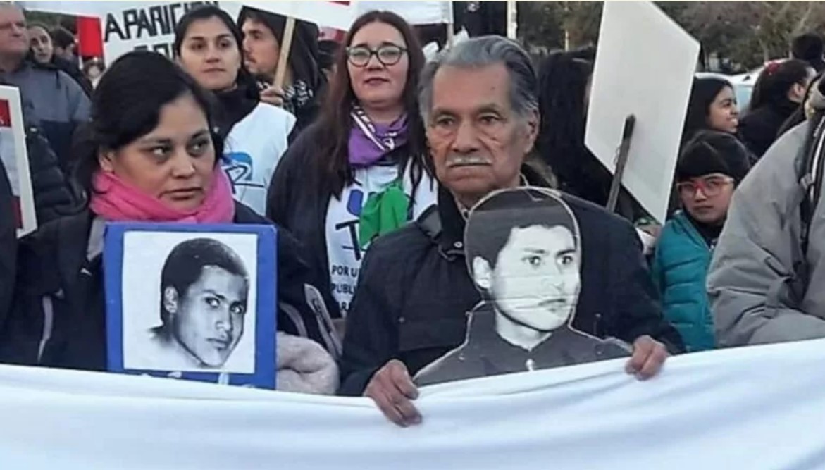 Imagen de Sergio Ávalos o símbolo de justicia.