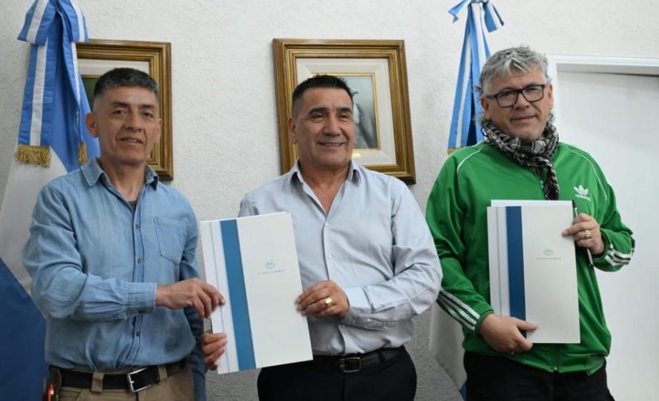 El municipio de Cutral Co anunció un bono extraordinario de $100.000.