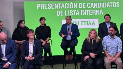 Gobernador Rolando Figueroa junto a sus principales candidatos o imagen de una boleta electoral con los nombres.