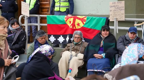 Imagen de la protesta de comunidades Mapuche en Neuquén.