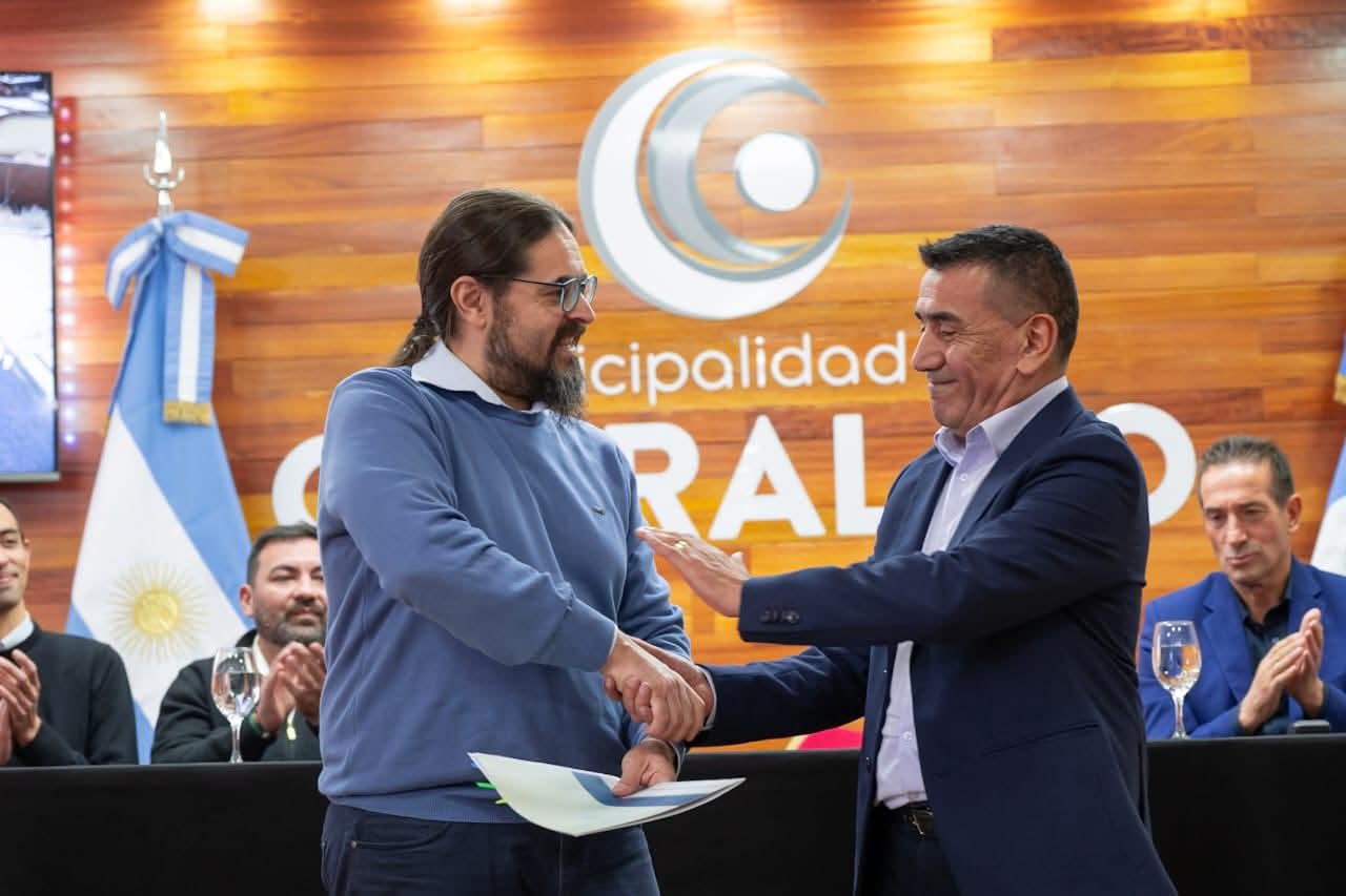 Descripción de la segunda imagen, por ejemplo: Vista de las nuevas instalaciones en El Llano.