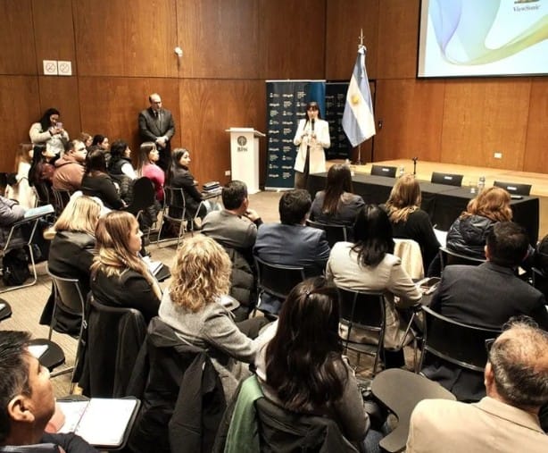 Capacitación a presidentes de Comisiones de Fomento en Neuquén