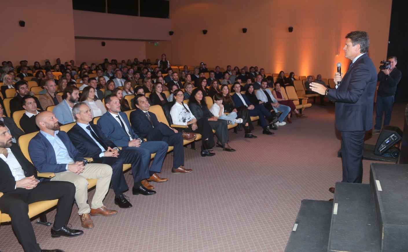 Presentación del proyecto del Polo Gastronómico y Estacionamiento Subterráneo de Neuquén.
