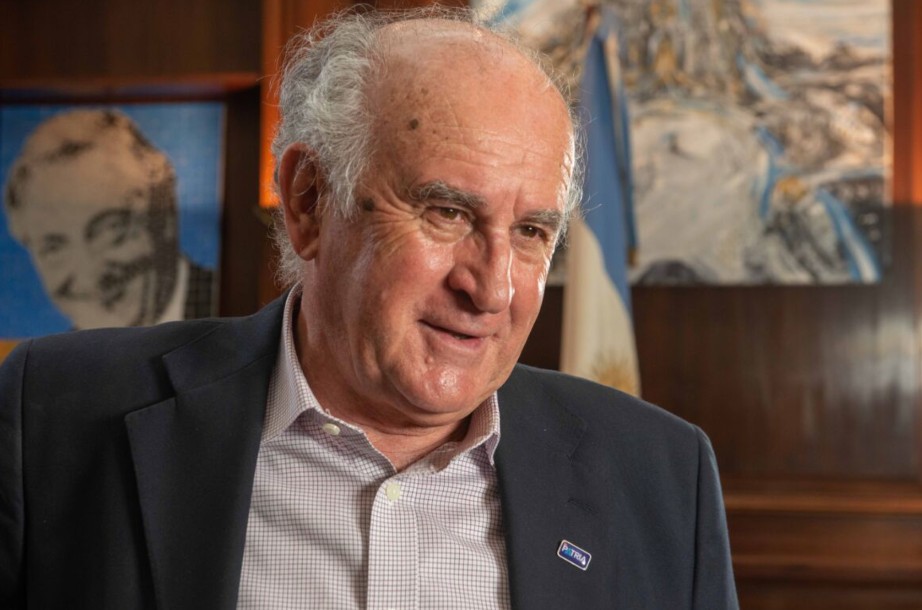 Oscar Parrilli: "A Cristina la proscriben porque saben que les gana a Milei y a Macri juntos".