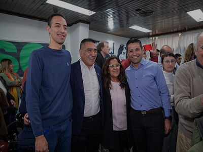  Los candidatos de Fuerza Patria en el acto de presentación de listas.