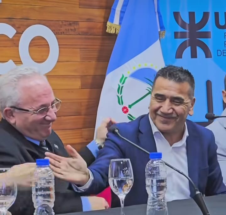 El intendente Ramón Rioseco junto a autoridades de la UTN.